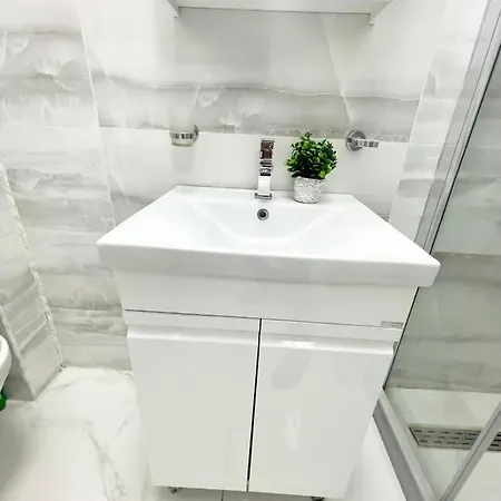 Apartmán Apollo 2 *